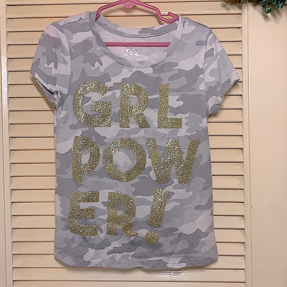 Girl’s Justice size 6 gray camouflage with gold glitter “GRL POW ER!” T-shirt.